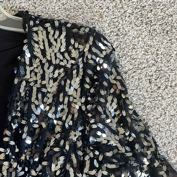 NWT Shiny Silver pallets on Black Cardigan S - Picture 5 of 5